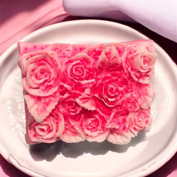 CUSTOM REQUEST HANDMADE SOAPS!!! 🧼 - Picture 4 of 16